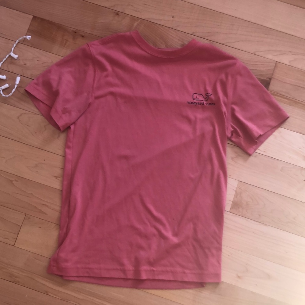 vineyard vines pink workout t shirt